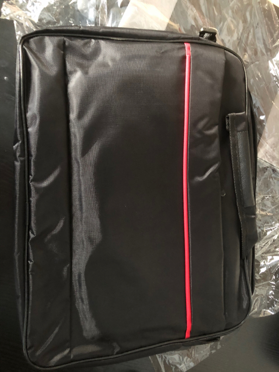 全新电脑包，送鼠标，送鼠标垫，送键盘防尘套