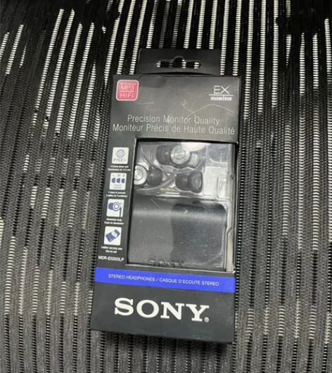 索尼MDR-EX500LP入耳式耳机 使用...