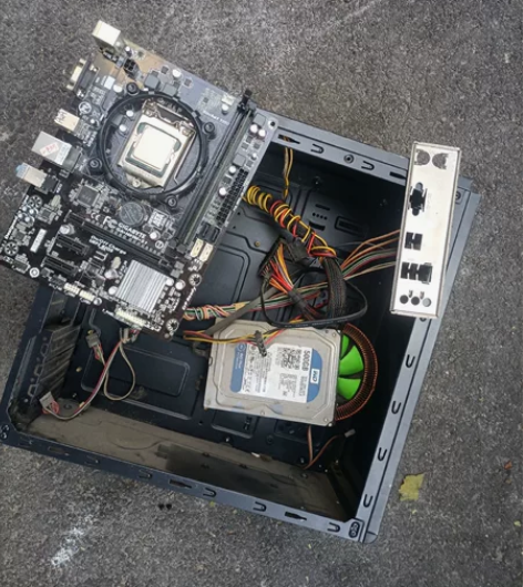 技嘉主板H81M-S1拆机，东西能正常使用...