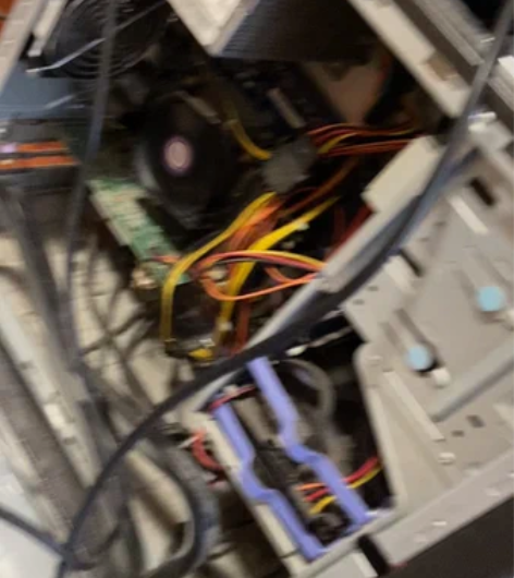 联想电脑k330台式机 屏幕 主机箱还可以...