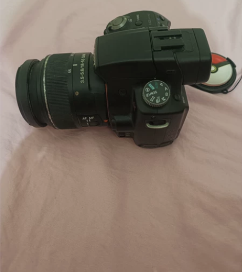 索尼单反，型号SLTA35，以前买的热度3...
