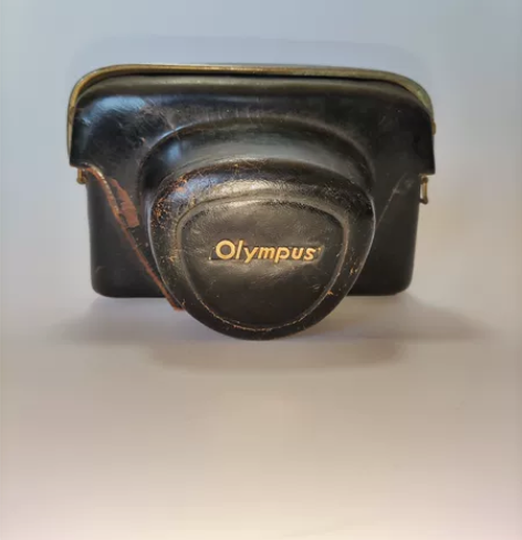 原装纯皮古董奥林巴斯相机相机包相机套，品相...