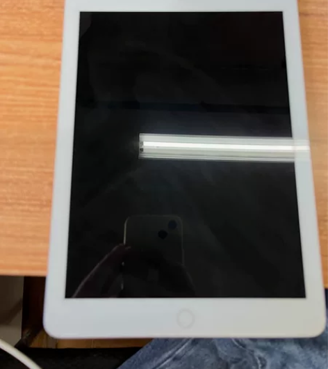 ipad第六代，没咋用过，一直吃灰，成色9...