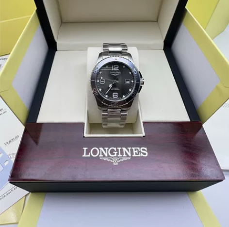 表带：精钢表带 机芯：瑞士进口全自动机械机...