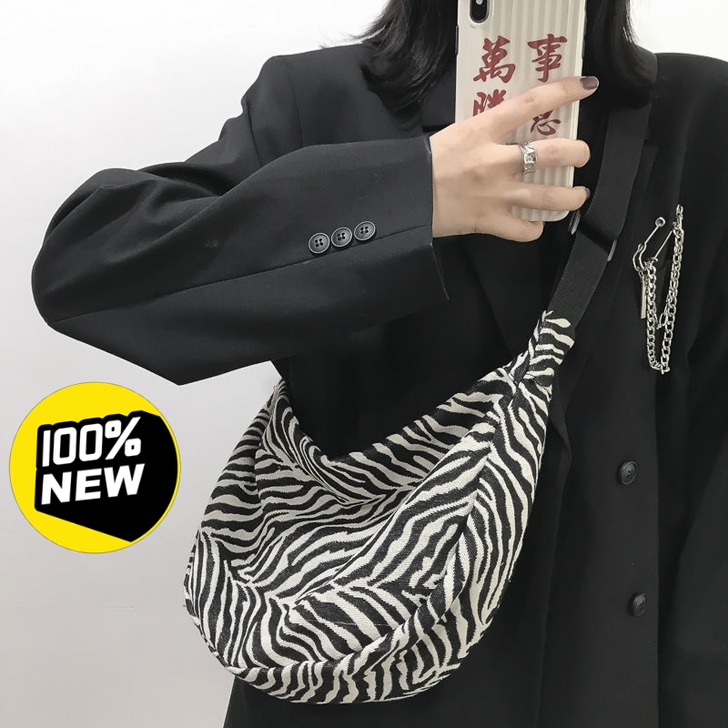 [尾货清仓]包包女2021新款潮韩版斜跨包...