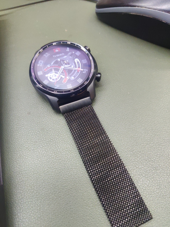 自用 ticwatch pro3 4g版，...