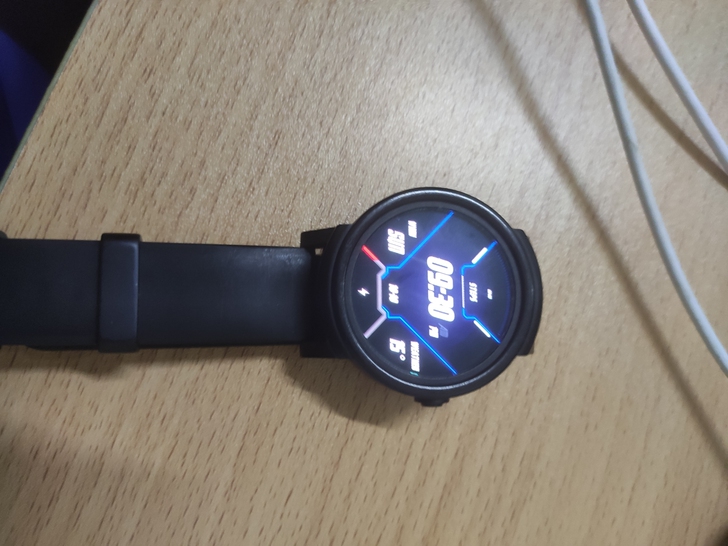 ticwatch e智能手表