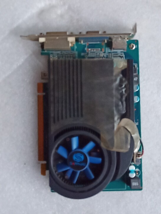 蓝宝石hd6570电脑显卡