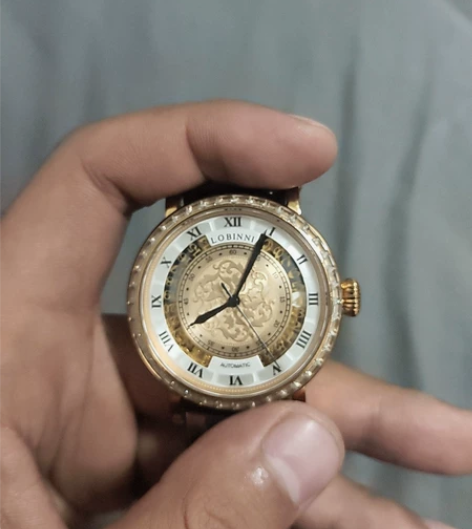 罗宾尼手表 感兴趣的话点“我想要”和我私聊...