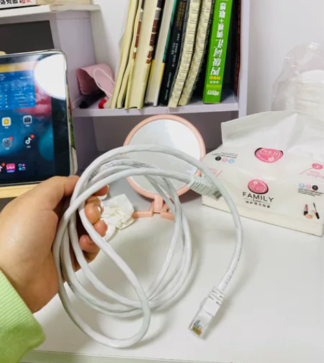 网线一根全新2米 10块钱  自取￥10￥...