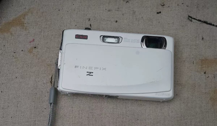 奶白色富士Z900exr     345 ...