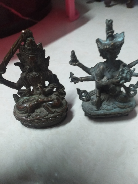 铜佛像2个，按图发货，售后不退