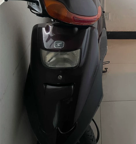 新大洲本田90踏板车，二冲程踏板车，灯膜都...