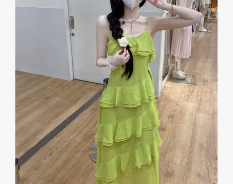 夏季法式甜美仙女荷叶边不规则绿色吊带连衣裙...