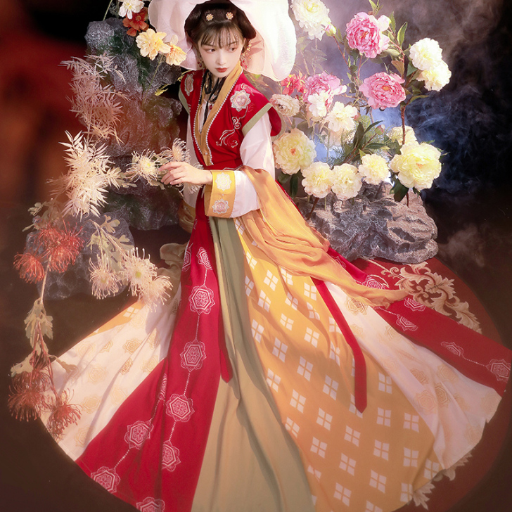 倚梦阁原创洛阳雪汉服女中国风印花刺绣唐制褙...