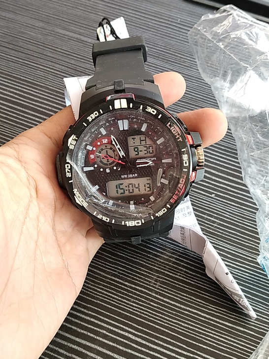 三达手表红色款，图以实拍为准  未使用过的