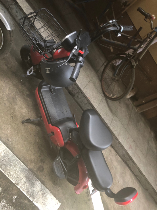 台铃，5月份1680入手，续航大概30公里...