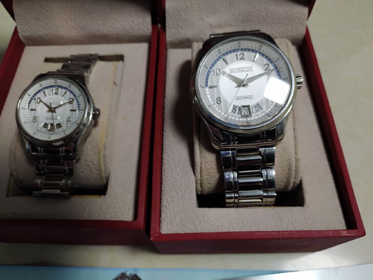 罗西尼机械表 情侣表 买了三年多 一共没带...