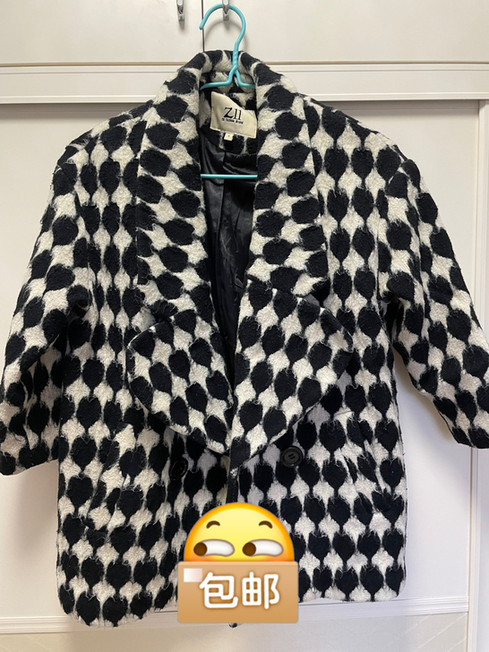 Z11呢子短款大衣,8成新,S码,喜欢的小...