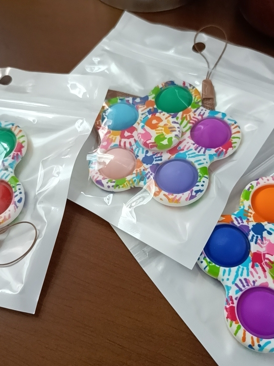 5指迷彩陀螺带挂绳 现货秒发