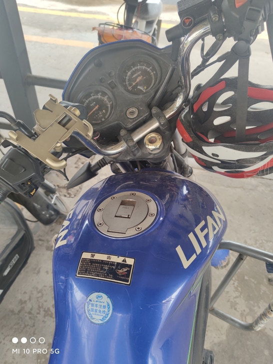 力帆125-2C跨骑摩托车出售，14年京B...