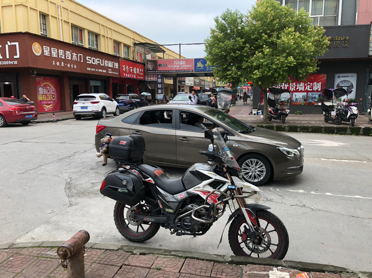 银钢铁拳250拉力摩托车，快3万公里了，右...