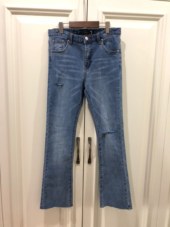 女破洞牛仔裤喇叭裤