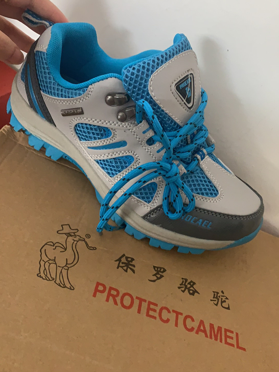 全新骆驼登山鞋37码偏小一码（适合36脚）