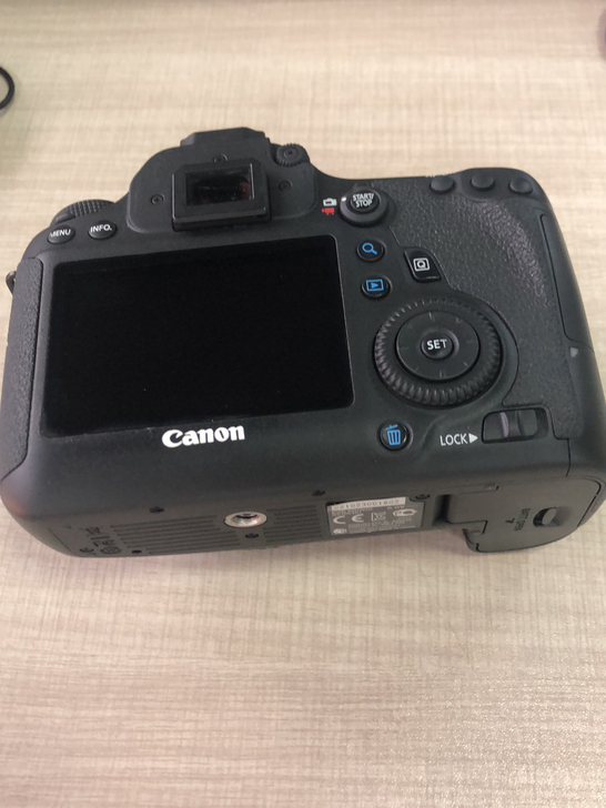 佳能6D  全画幅单反