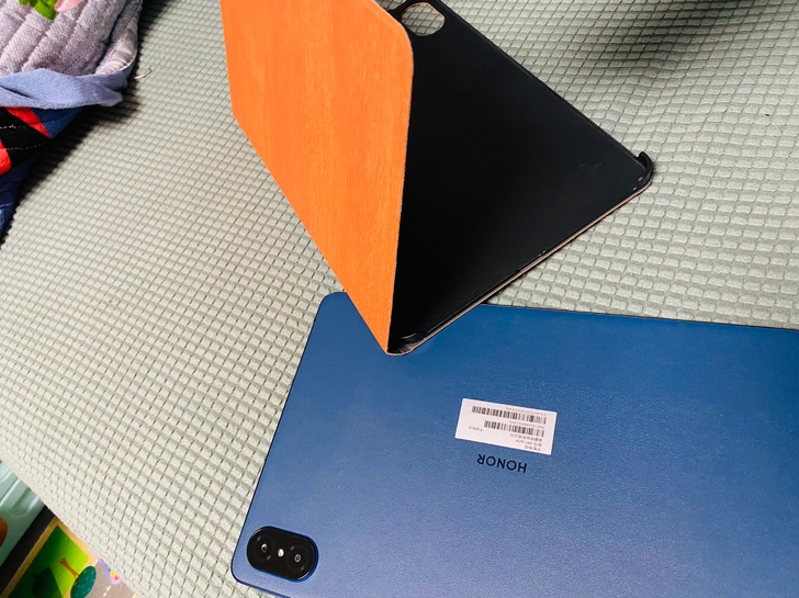 荣耀平板V7Pro,8+128G,WiFi...