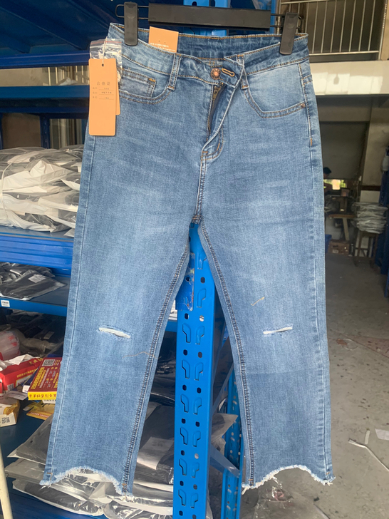 全新m码高腰弹力修身小直筒牛仔裤女330