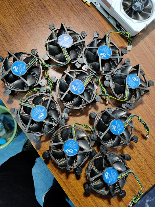 英特尔原装cpu散热器，10代拆机。成色看...