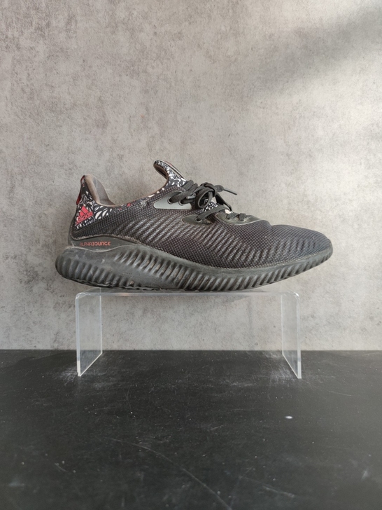 101600＃89元二手正品42码阿迪达斯...