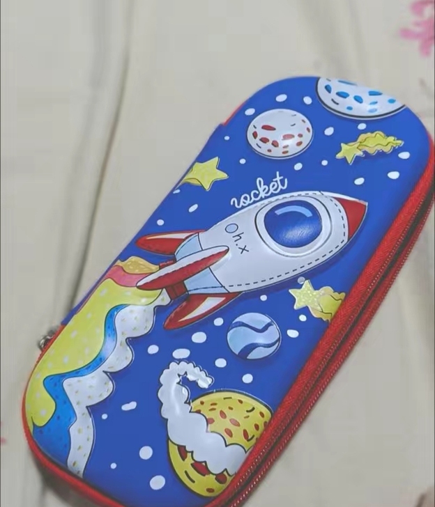 小学生男款大容量铅笔盒