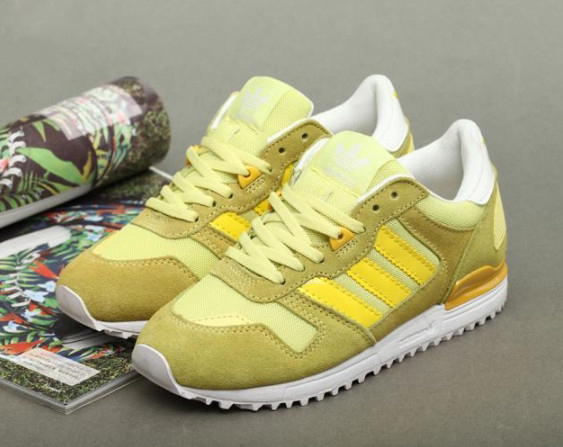 阿迪达斯Adidas 三叶草zx700女鞋...