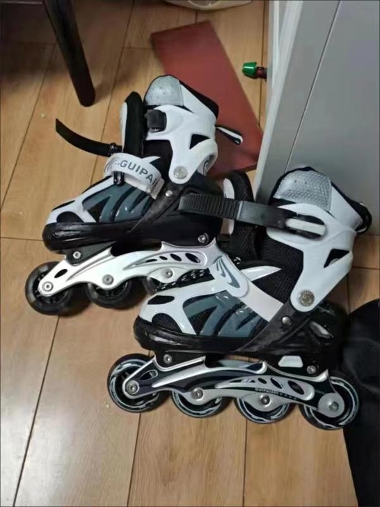 不用教练，穿上就能滑