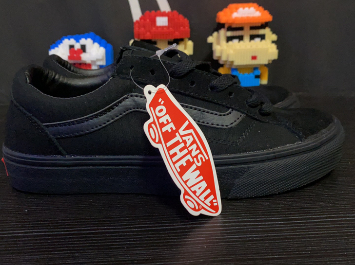 Vans 小黑鞋 系带休闲板鞋