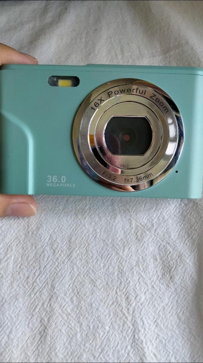 学生党数码相机,方便携带易操作