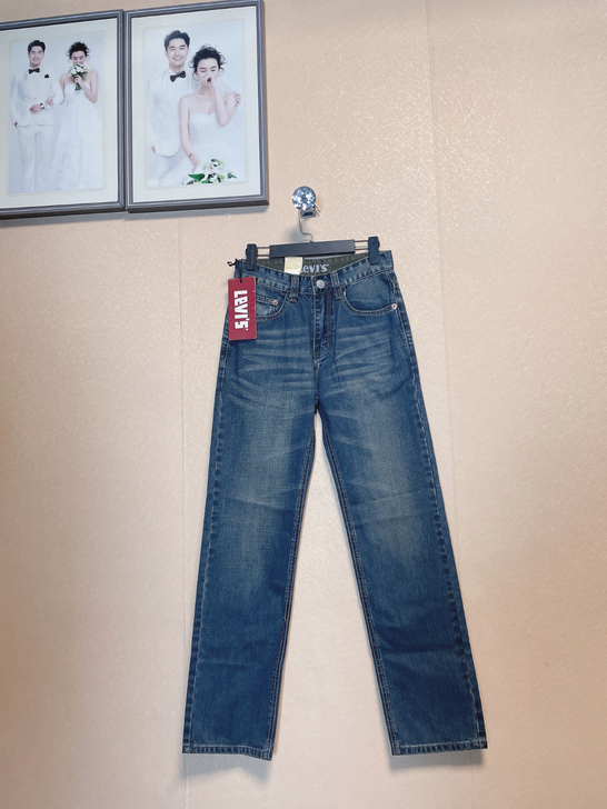 品牌秋季男士牛仔裤全新