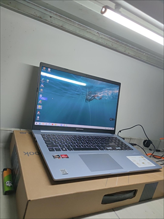 急卖全新华硕无畏15pro半价出华硕无畏1...