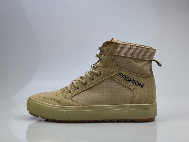 Camel骆驼男士高帮帆布鞋，仅39码一双...