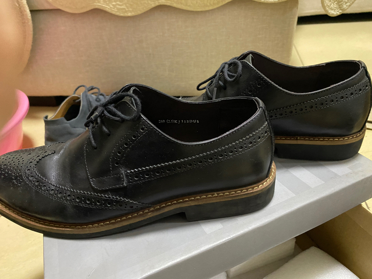 森达的布洛克正装鞋，穿了几次，原价300多...