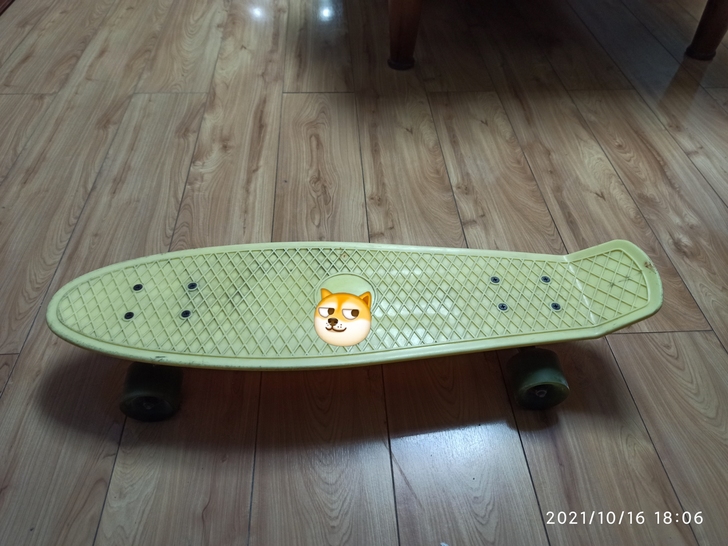 小鱼板，有点小旧，40看着给