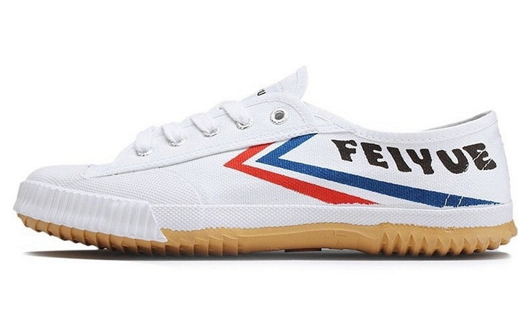 飞跃运动鞋！鞋码不全！低价处理！有需要可以...