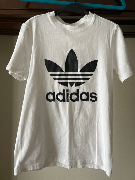 三叶草 adidas 女 T恤