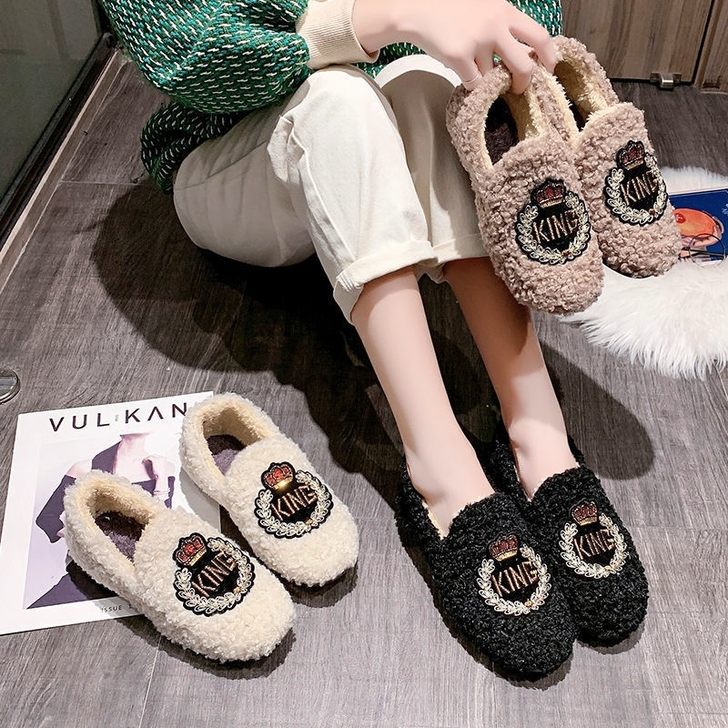 【9.9全新包邮】豆豆鞋女秋冬外穿网红新款...