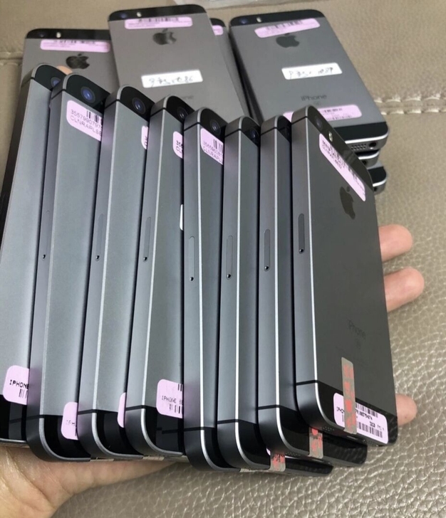 iPhone SE1代 原装二手98新 全...