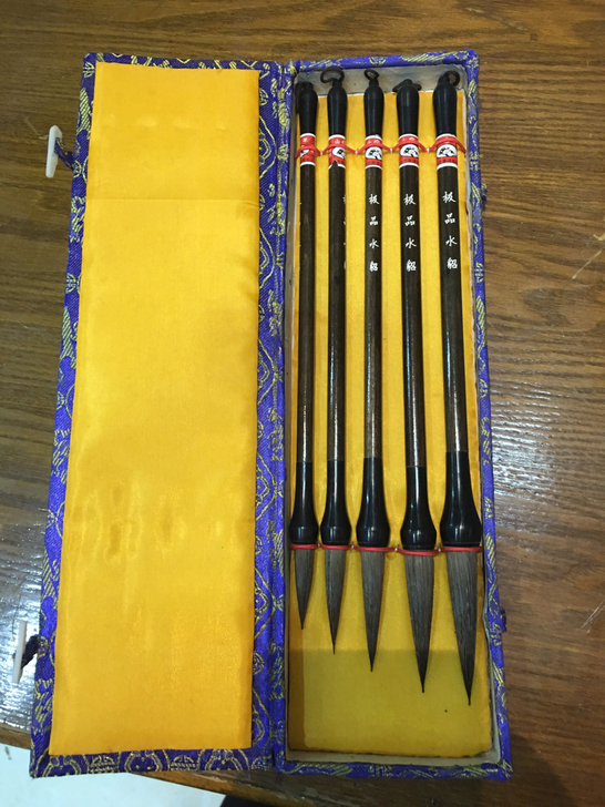 五只水貂毛特制毛笔。手工制作工艺精湛。全新...