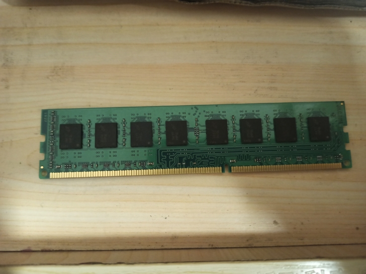 电脑内存条ADM DDR31600内存...