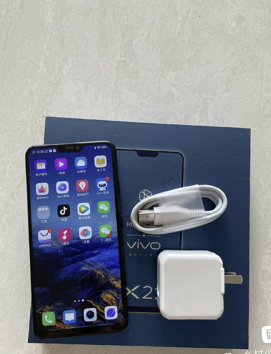vivox21几乎全新的正版手机,只用了一...